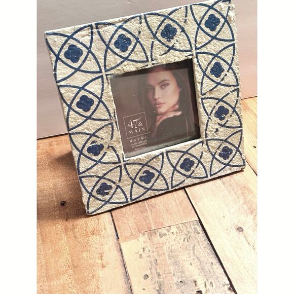 Painted Cement Handcrafted vintage look Photo Frame Picture Holder
4x4 photo - Picture 8 of 8